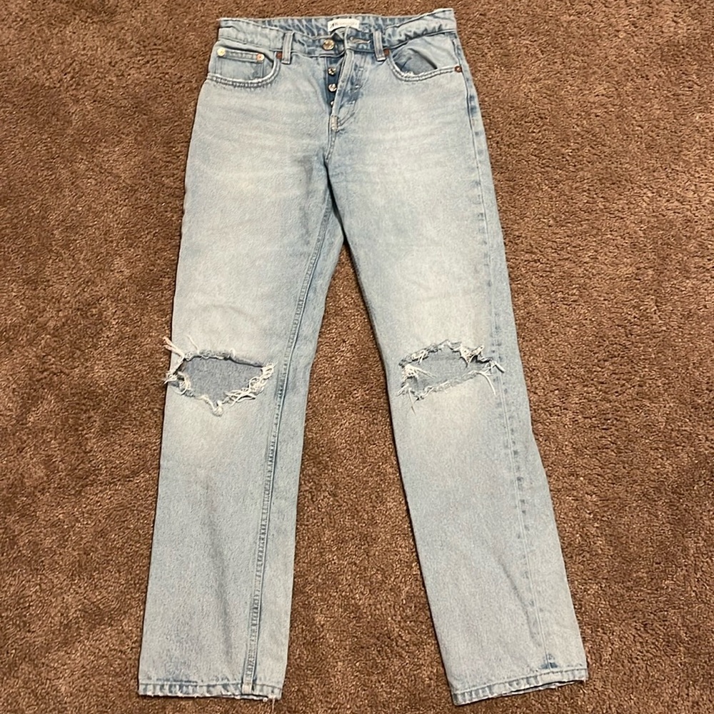 Zara light was jeans